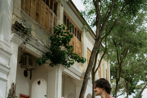 George Town: Baba & Nyonya Costume Rental with Photoshoot