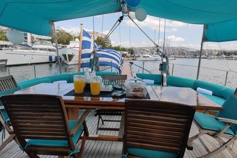 Athene: Agistri en Aegina Yacht Tour met Lunch & Zwemmen