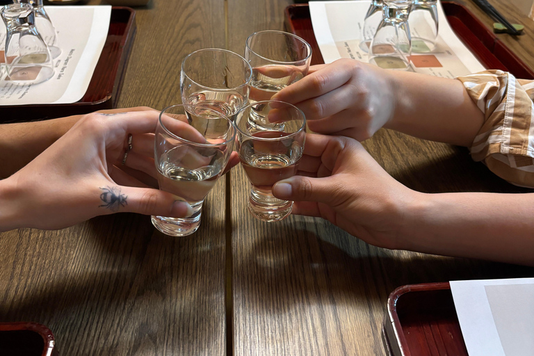 "Learn while you sip" Japanese home sake drinking experience