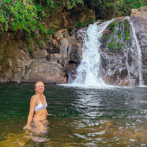 Ab Bentota: Trekking im Sinharaja-Wald mit Wasserfallbad