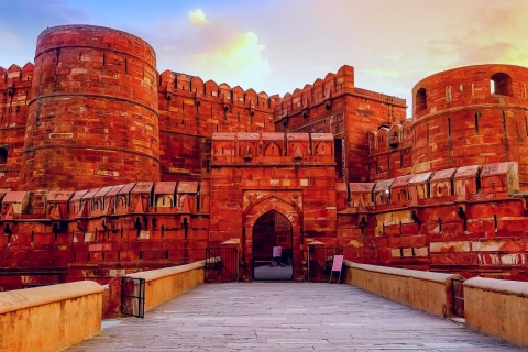 Delhi: Taj Mahal und Agra Fort Tour mit dem Auto mit EssensoptionMit Eintrittskarten und Mahlzeit