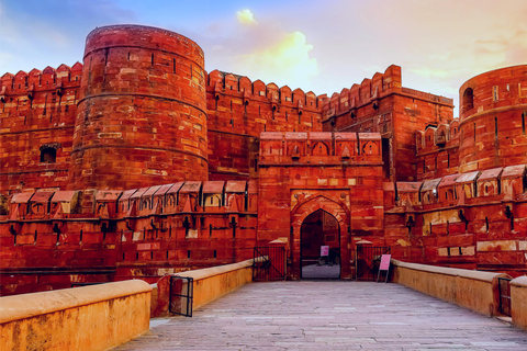 Delhi: Taj Mahal i Agra Fort Tour samochodem z opcją posiłkuBez biletów wstępu i posiłku