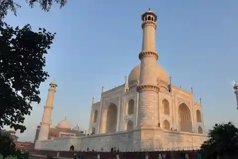 From Delhi: Taj Mahal and Agra Fort Private Sunrise Tour