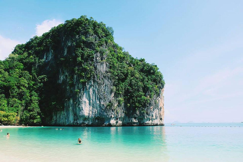 Krabi: Hong Eilanden Privé Longtail Boot TourKrabi: privérondvaart met longtailboot op Hong Islands