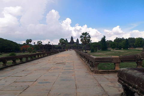 Siem Reap: Jednodniowa wycieczka do Angkor Wat i świątyni Banteay Srei