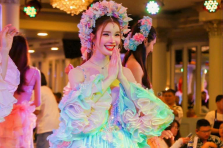 Pattaya: All Star Dinner Cruise with Buffet & Show All Star Dinner cruise ticket