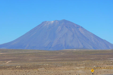 Arequipa: Salinas Lagoon Tour