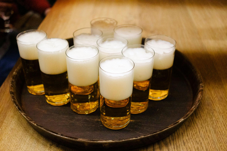 ميونيخ: جولة بيرة وحانة مع تذوقجولة تذوق البيرة والطعام البافاري في ميونيخ