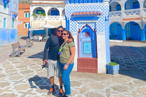 Chefchaouen: Hidden Gems Guided Tour with Mint Tea Private walking tour