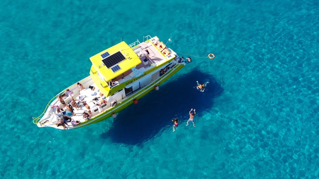 Protaras: De Lazy Day Cruise met The Yellow Boat Cruises
