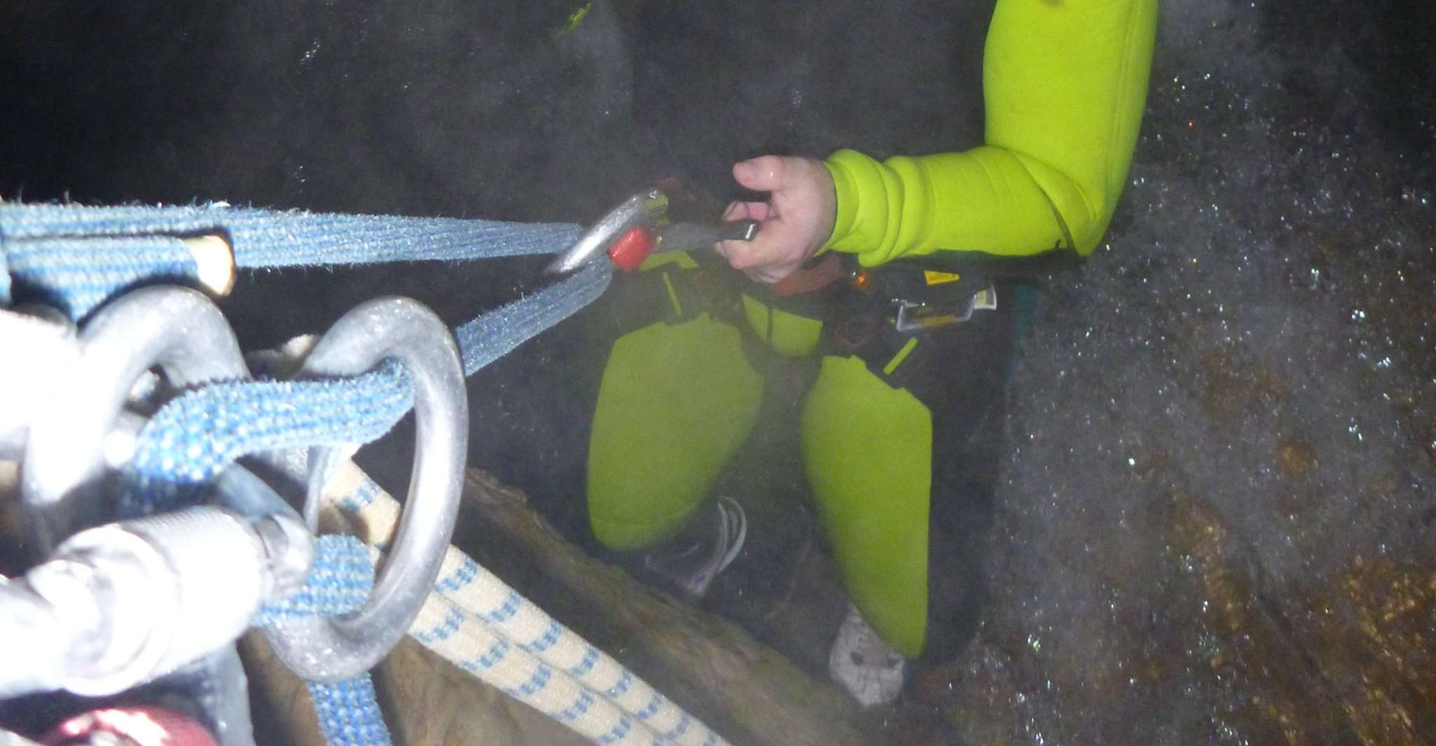 Prato, 3-stündiges Caving-Abenteuer - Hizvo