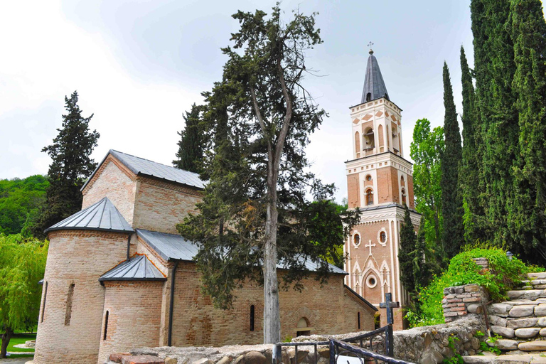Tbilisi: 4-Day Georgia and Armenia Tour with Wine Tasting
