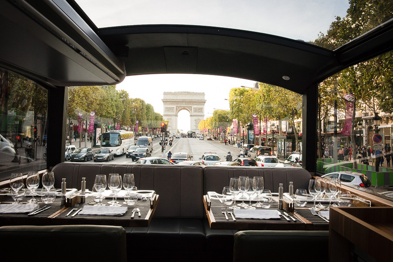 París: Comida gastronómica en un autobús con techo de cristal