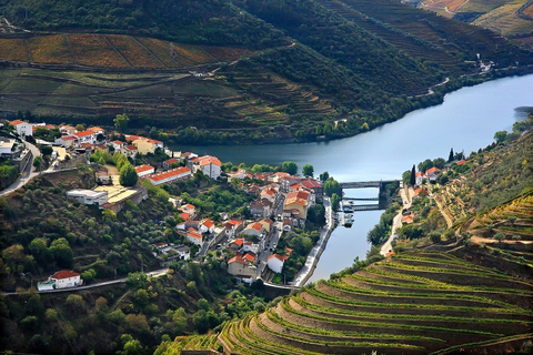 Ab Porto: Pinhão & Douro-Tal - BootstourTour ab einem Treffpunkt