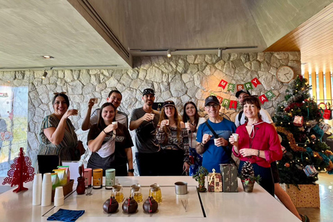 Chiang Rai:Guided Highlights Full-Day Tour-FREE LUNCH BUFFET Experience the Wonders of Chiang Rai with Free Thai Buffet