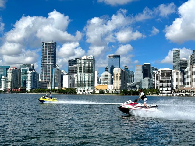 Miami Beach: Noleggio moto d&#039;acqua Miami Beach e giro in barca