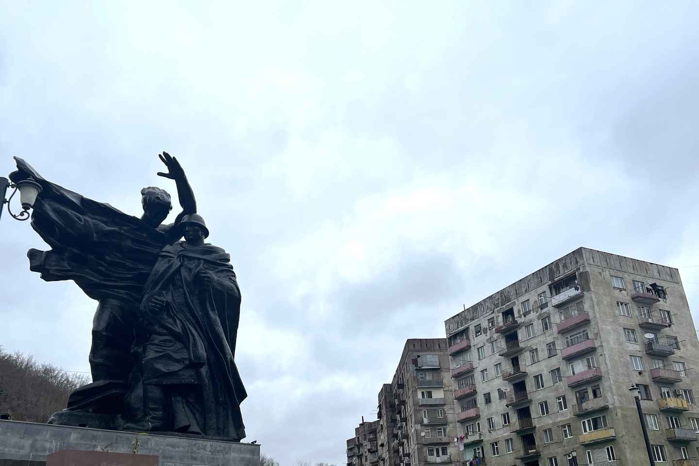 Kutaisi: Chiatura Cable Cars & Katskhi Pillar Guided Tour