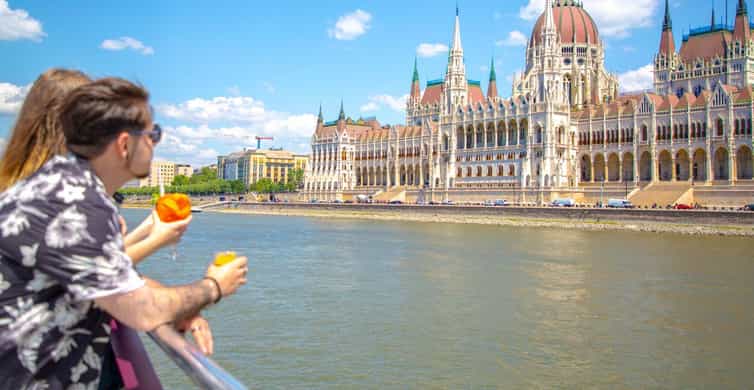 Budapest: Nighttime or Daytime Sightseeing Cruise photo 2