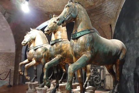 Veneza: Basílica de São Marcos Tour noturno exclusivo com ingresso