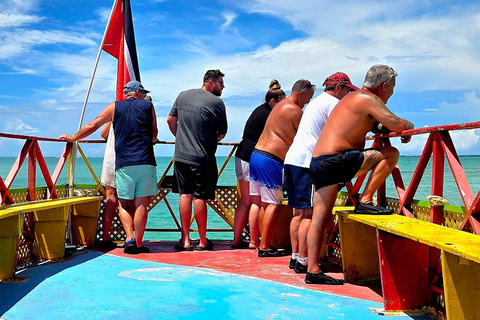 Tour por el arrecife de Buccoo y Nylon Pool con el capitán PhillipsTour en barco por Buccoo Reef con el capitán Phillips