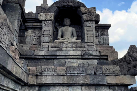 Yogyakarta : ascension du temple de Borobudur, Prambanan, visite de la villeBorobudur, Prambanan, Palais du Sultan de Yogyakarta, tout compris