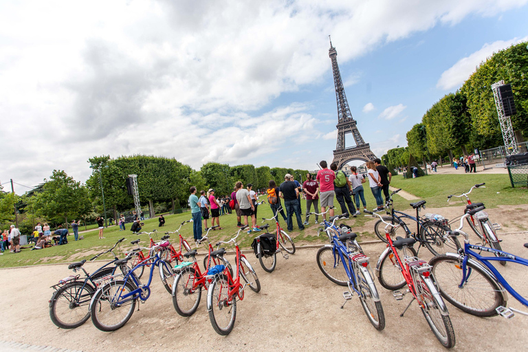Paris Bike Tour: Eiffel Tower, Place de la Concorde & More Tour in English