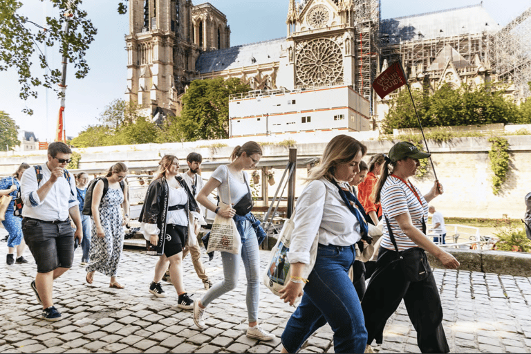 Paris: Notre-Dame Cathedral Guided Tour with Group Access