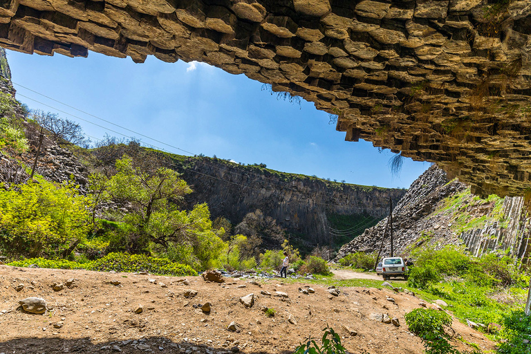 私人游览加尼、格哈德、石头交响乐由专业导游陪同的私人游览