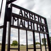 Vanuit Berlijn: wandeltocht Monument Sachsenhausen