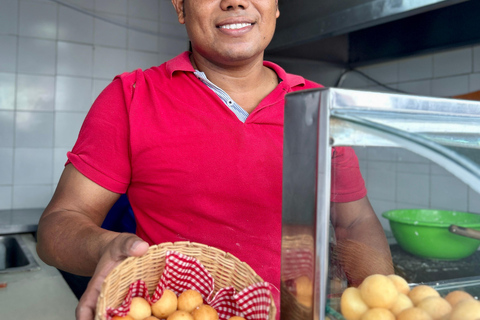 Colombian Street Food - 13 tastings included