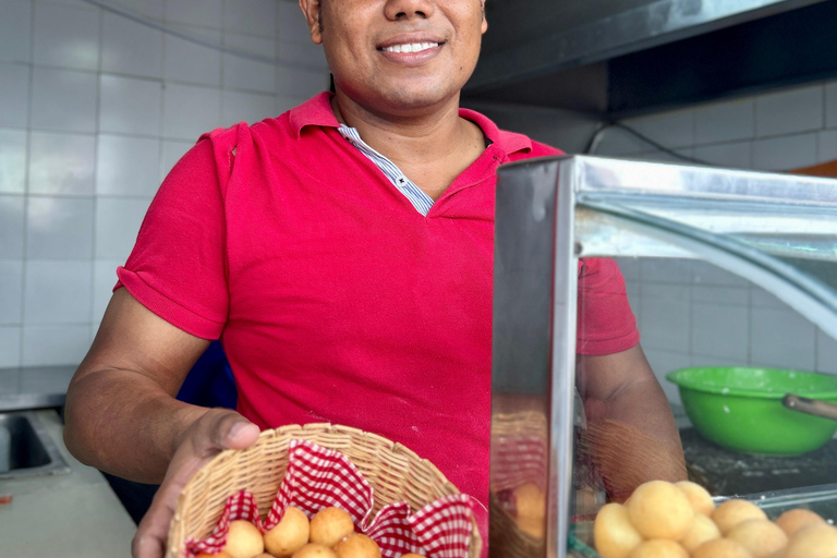 Colombian Street Food - 13 tastings included