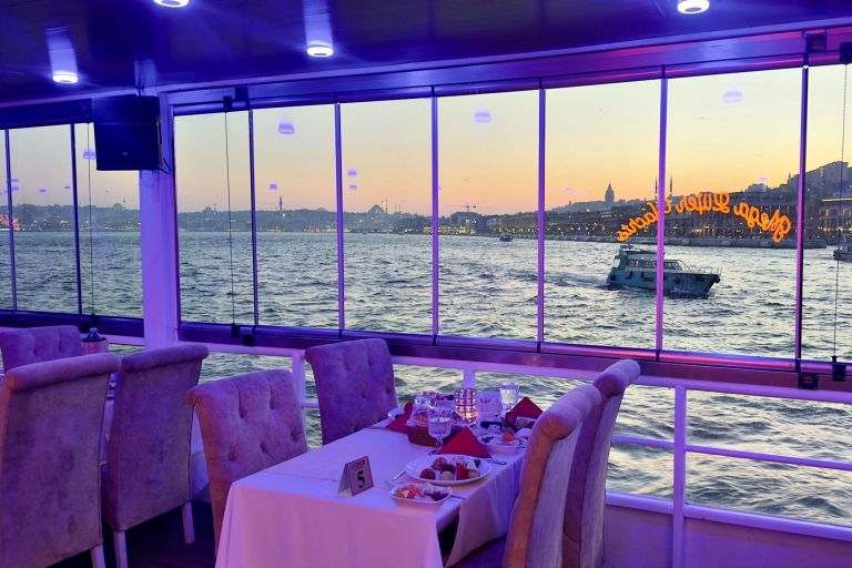 Istanbul: Daytime or Sunset Sightseeing Cruise & Audio Guide Bosphorus Daytime or Sunset Cruise w/ Soft Drinks and Snack