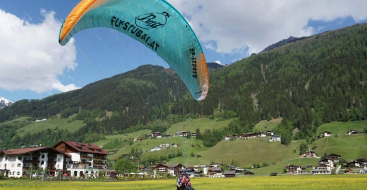 Afbeelding 3 van Paragliding tandemvlucht in Neustift, FlyStubai bij Innsbruck