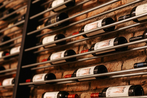 Brașov: New Year's Eve Dinner with Open Bar and Live Music New Year's Eve Dinner with Open Bar and Live Music