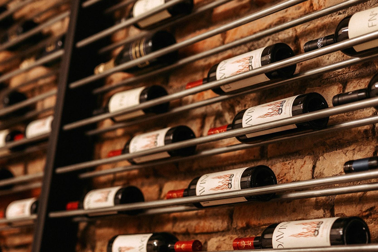 Brașov: New Year's Eve Dinner with Open Bar and Live Music New Year's Eve Dinner with Open Bar and Live Music