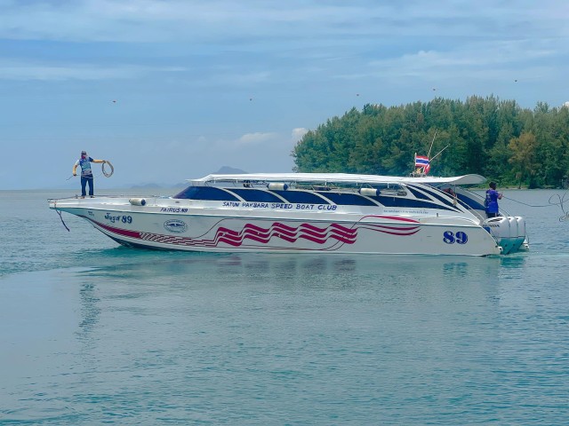 From Pakmeng: Speedboat Transfer to/From Pakmeng
