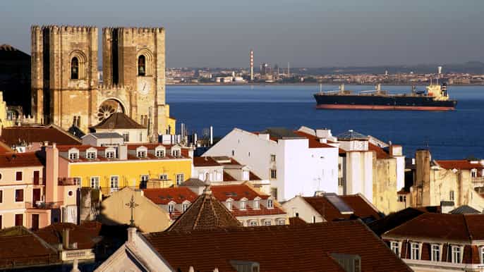 lisbon 4hour sightseeing tour by minivan