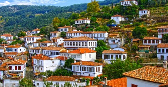 From Kusadasi: Sirince Village and Ephesus Tour
