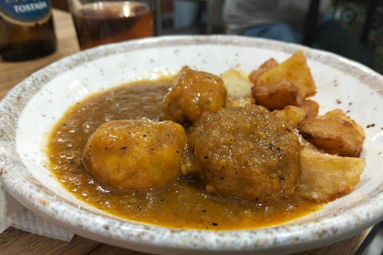 Chef-led Seville tapas tour /Authentic dishes & local wines