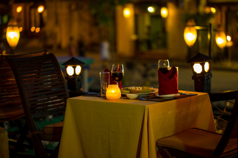 Hoi An: Schifffahrt bei Sonnenuntergang mit Dinner