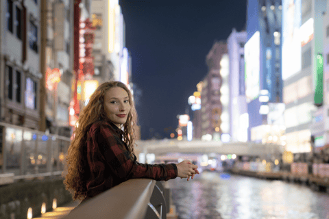 Passeio vibrante para sessão de fotos em Osaka