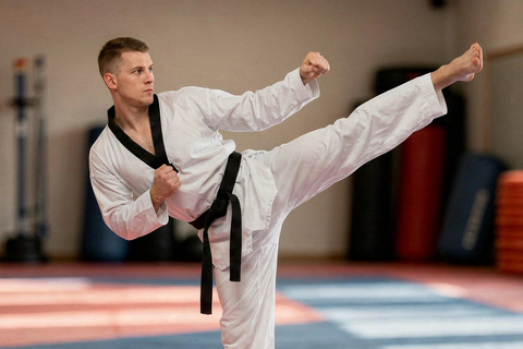 Traditional Taekwondo Lesson in Seoul: From Basic to Combat C. Local Taekwondo