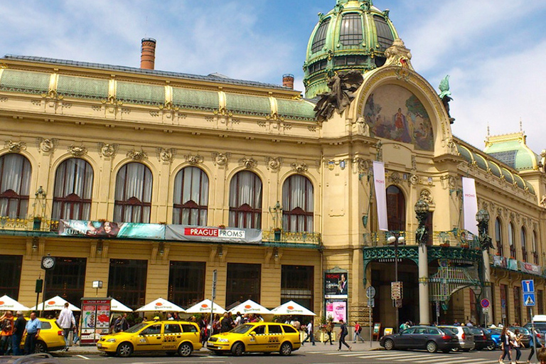 Tour a piedi di Praga dedicato all&#039;Art Nouveau e al CubismoTour privato