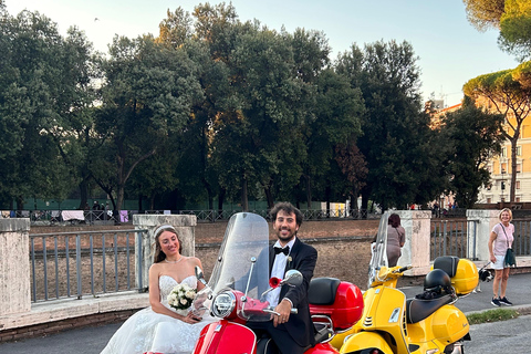 Rome Vespa Sidecar Tour: 90-Minute Panoramic Experience Shared Sidecar Experience