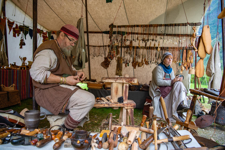 Bergen: Guided tour to Njardarheimr Viking Village Departure from Jekteviken Cruise Port, Bergen