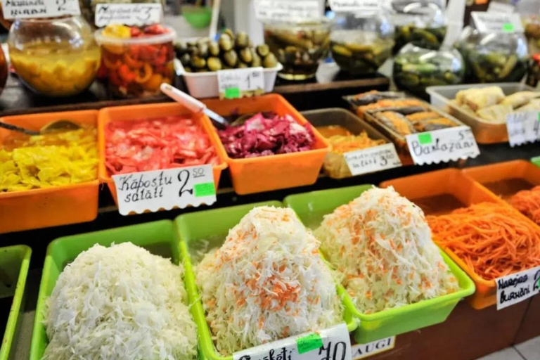 Riga: Central Market Guided Tour with Food Tasting