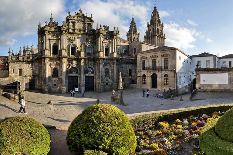 Santiago de Compostela Full-Day Tour From Porto Santiago de Compostela Tour From Porto without Transfer