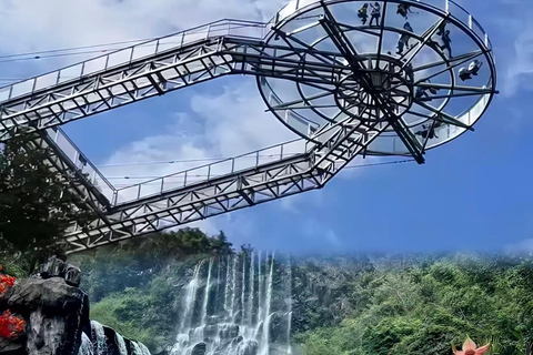 Guangzhou: Gulong Gorge Private Tour with Lunch & Skywalk