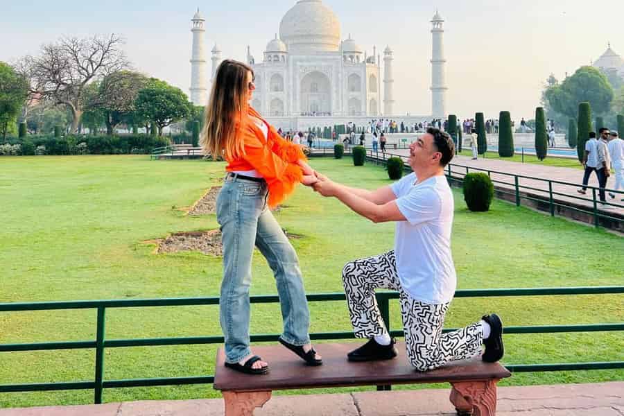 Ab Delhi: Privater Tagesausflug zum Taj Mahal & nach Agra – All Inclusive. Foto: GetYourGuide