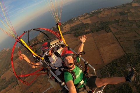 Mallorca: Paratrike vlucht met acrobatiek en motorstopMallorca: Paratrike vlucht